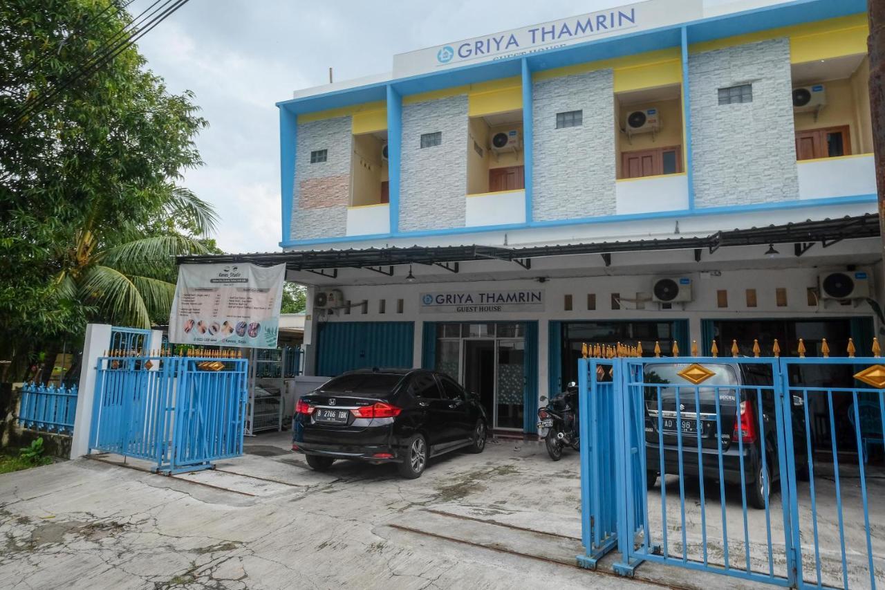 Reddoorz Syariah @ Griya Thamrin Manahan Solo ภายนอก รูปภาพ